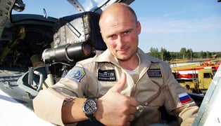 Komandir pilotazhnoi gruppi russkie vityazi andrey alekseev